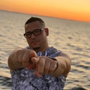 Meet your Posher, Sandro